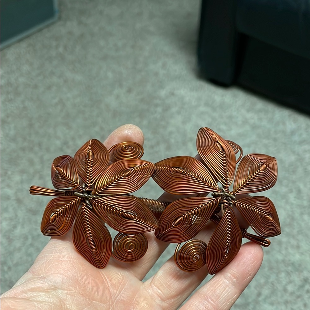 Vintage Handcrafted Copper Wire Flower brooch
